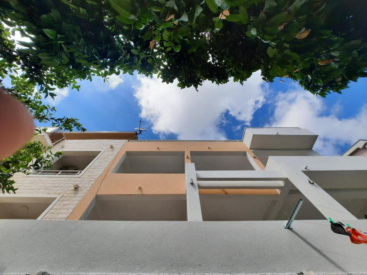 Studio Apartments Jupo Улцин Екстериор снимка