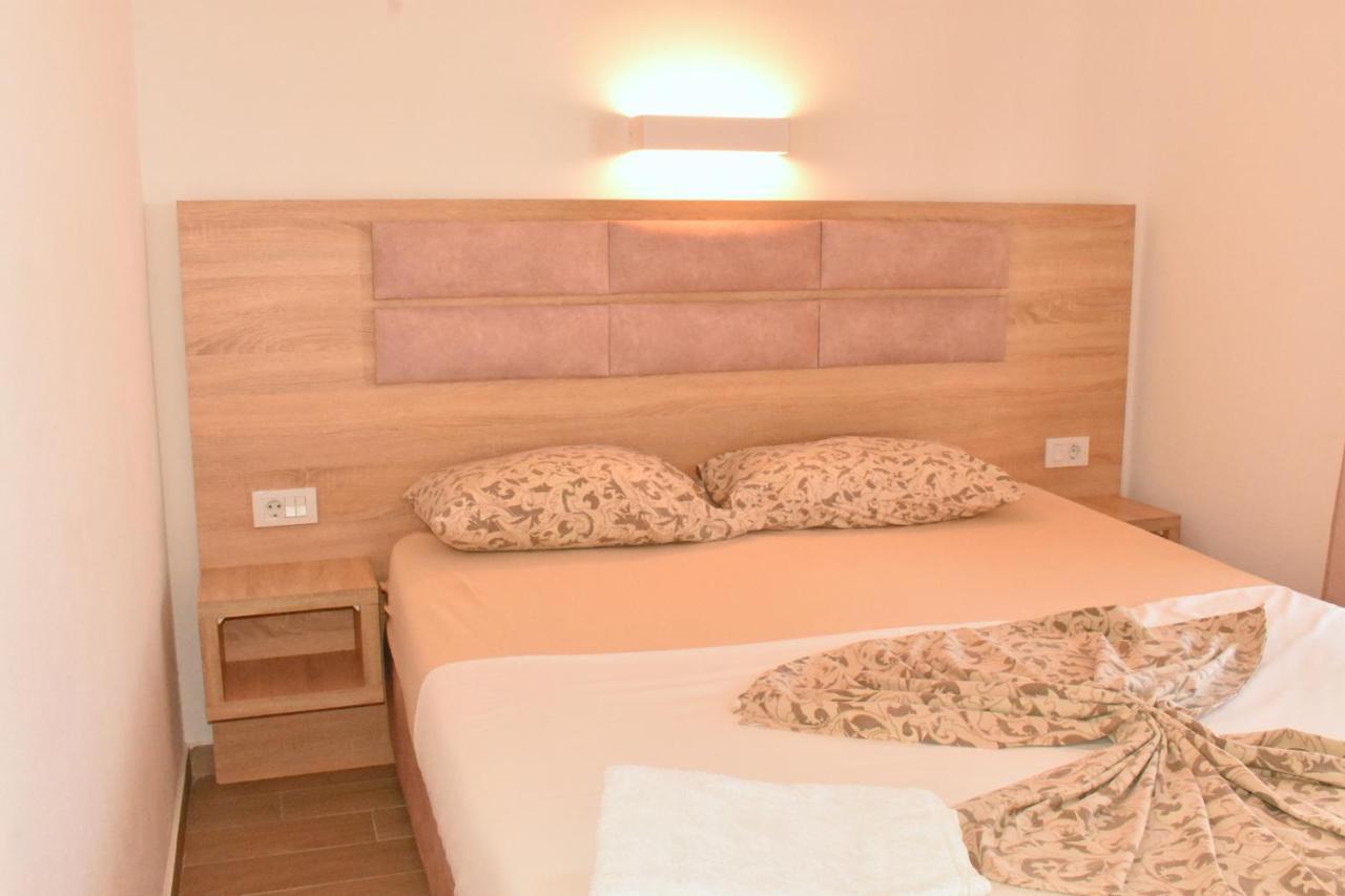 Studio Apartments Jupo Улцин Екстериор снимка