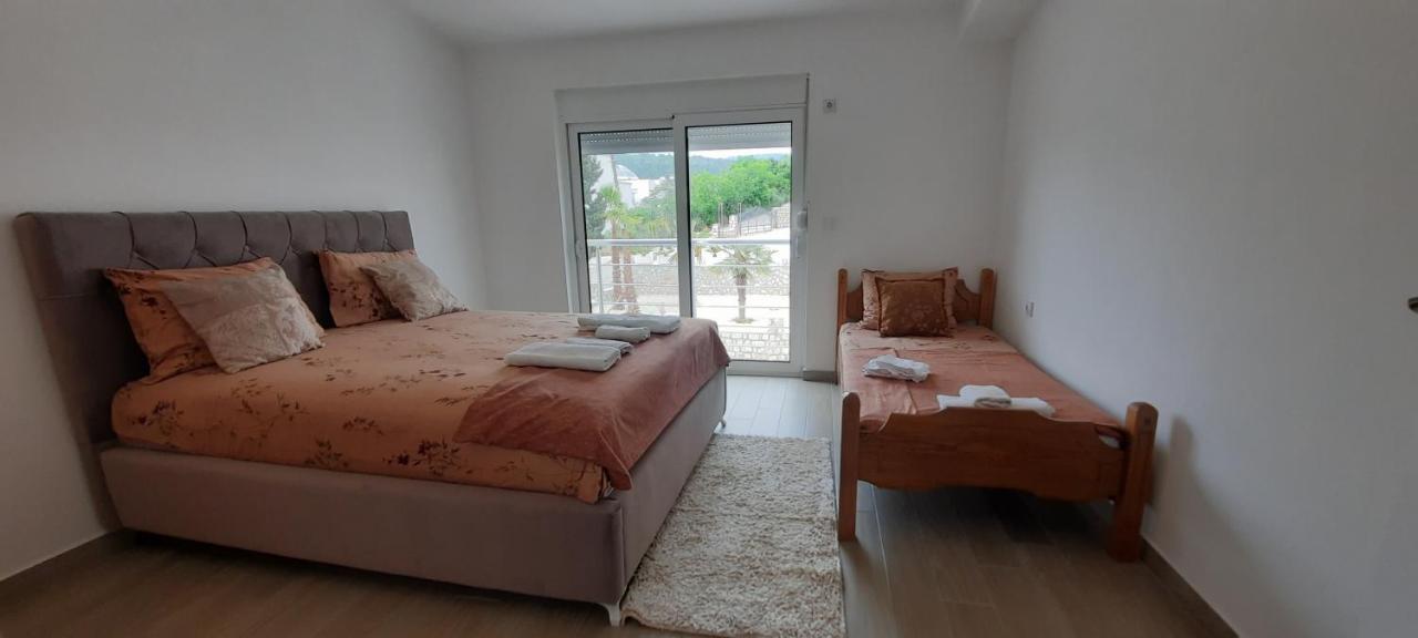 Studio Apartments Jupo Улцин Екстериор снимка