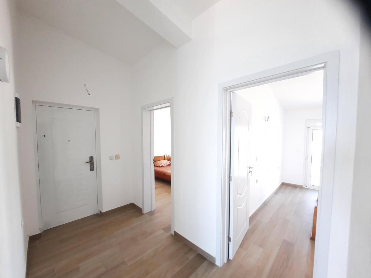 Studio Apartments Jupo Улцин Екстериор снимка