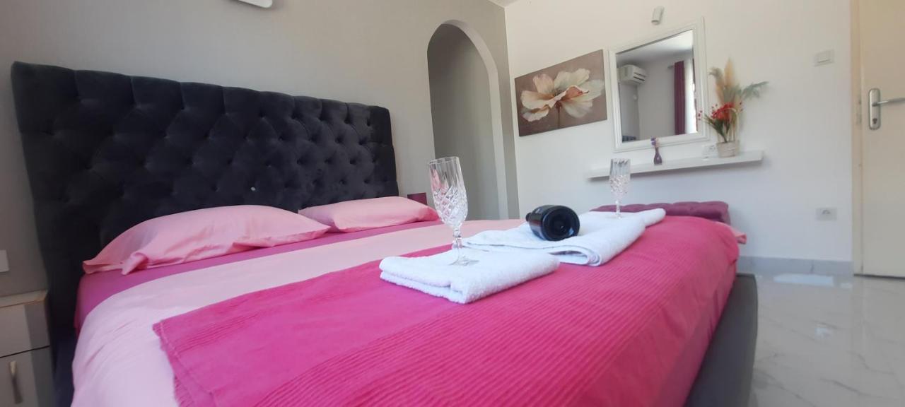 Studio Apartments Jupo Улцин Екстериор снимка