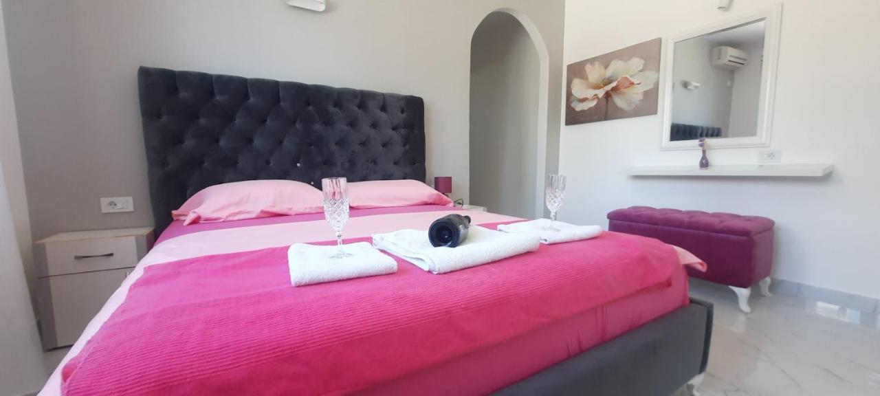 Studio Apartments Jupo Улцин Екстериор снимка
